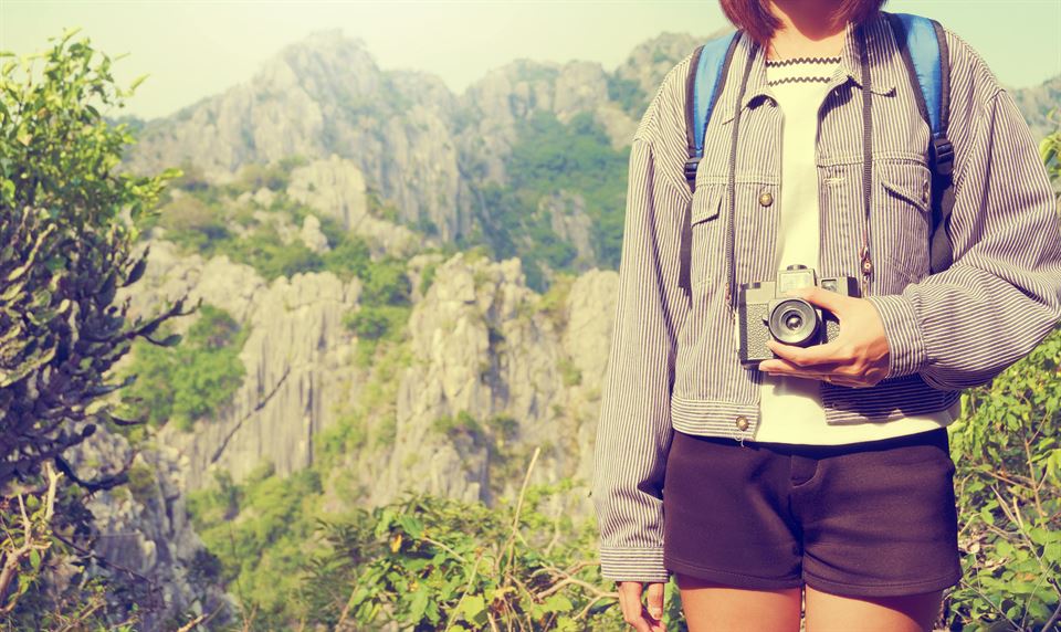 Guía Definitiva: Cómo Convertir tu Alquiler Vacacional en un Paraíso del Ecoturismo y la Sostenibilidad 3 excursionista