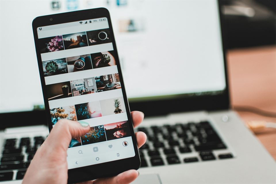 10 formas de aprovechar WhatsApp Business en el alquiler vacacional 5 catalogo-fotos-movil