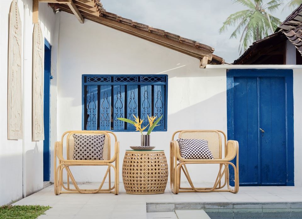 Guía Maestra: Cómo Decorar tu Alquiler Vacacional de Playa con Magia y Estilo 12 mobiliario-exterior-alquiler-vacacional-playa