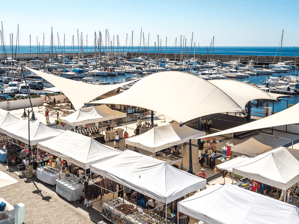 mercadillo-puerto-calero-lanzarote