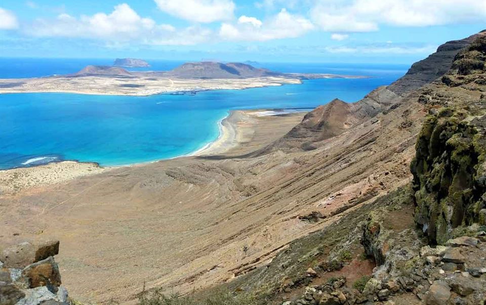 Las 10 rutas de senderismo más impresionantes de Lanzarote 9 camino-de-los gracioseros-rutas-de-senderismo-en-lanzarote