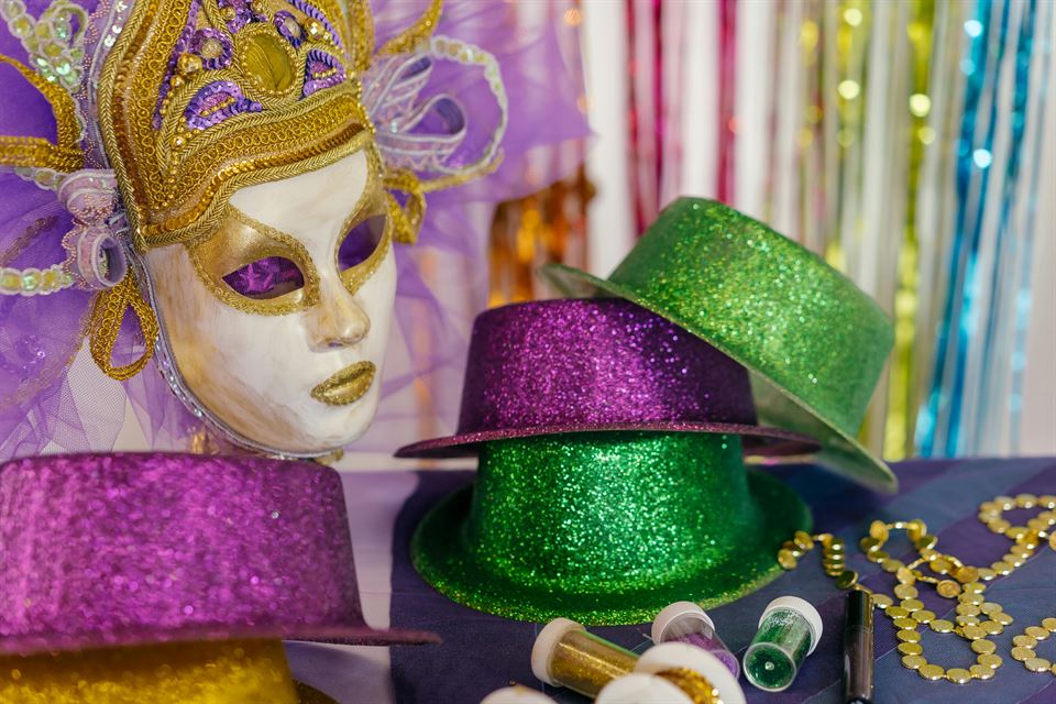 sombreros-mascaras-maquillaje-para-carnaval
