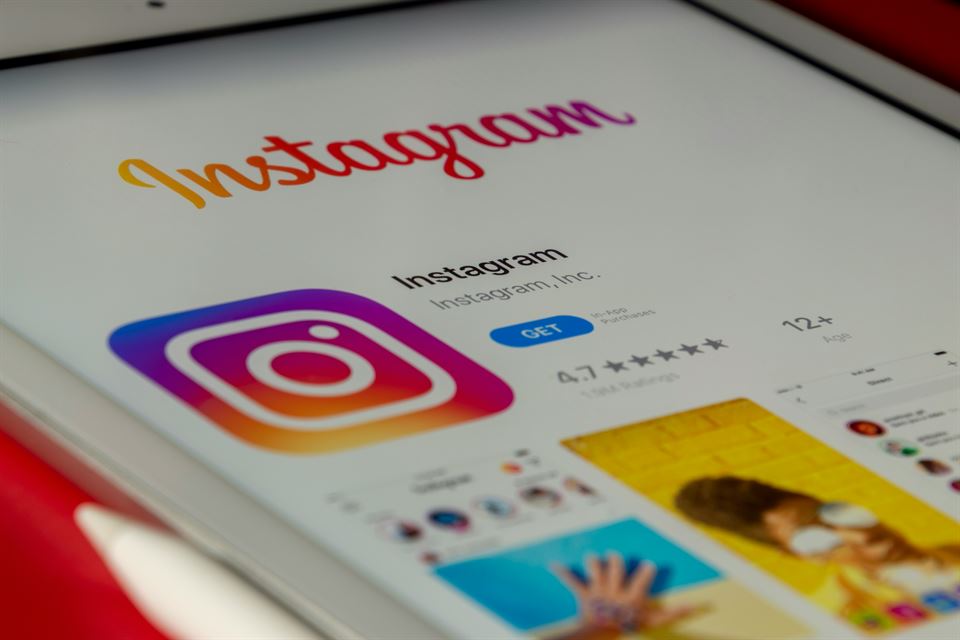 instagram-red-social-sitio-donde-incluir-las-reseñas-en-tu-estrategia-de-marketing-para-tu-alojamiento