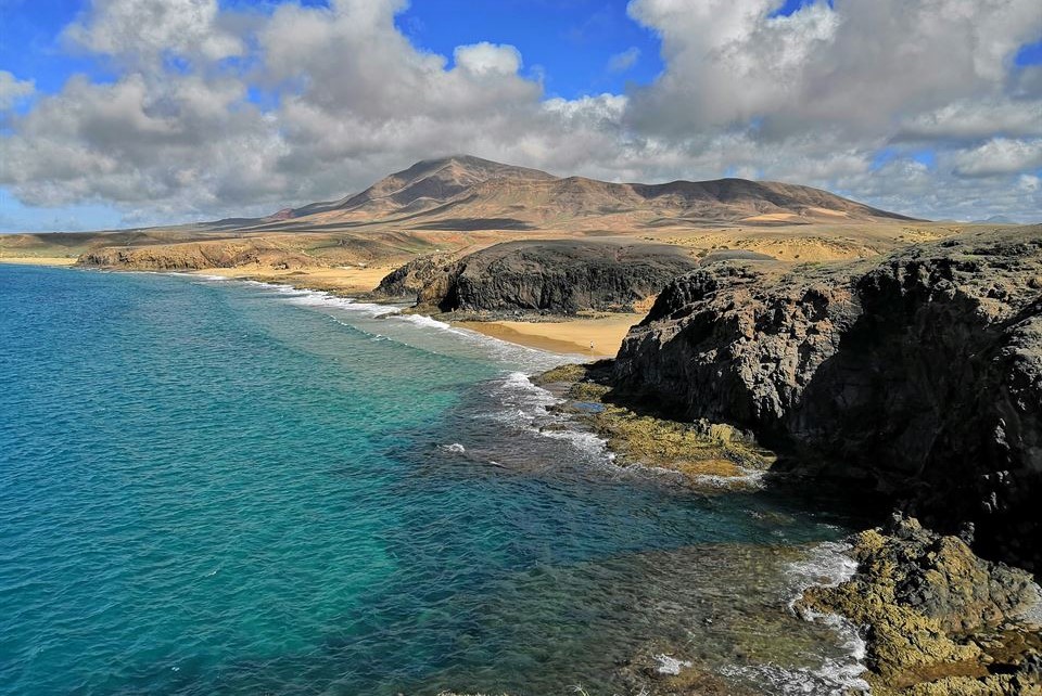 Paddle surf y kayak en Lanzarote: descubre la isla desde el mar 3 playas-papagayo-zonas-para-hacer-paddle-surf-y-kayak-en-lanzarote